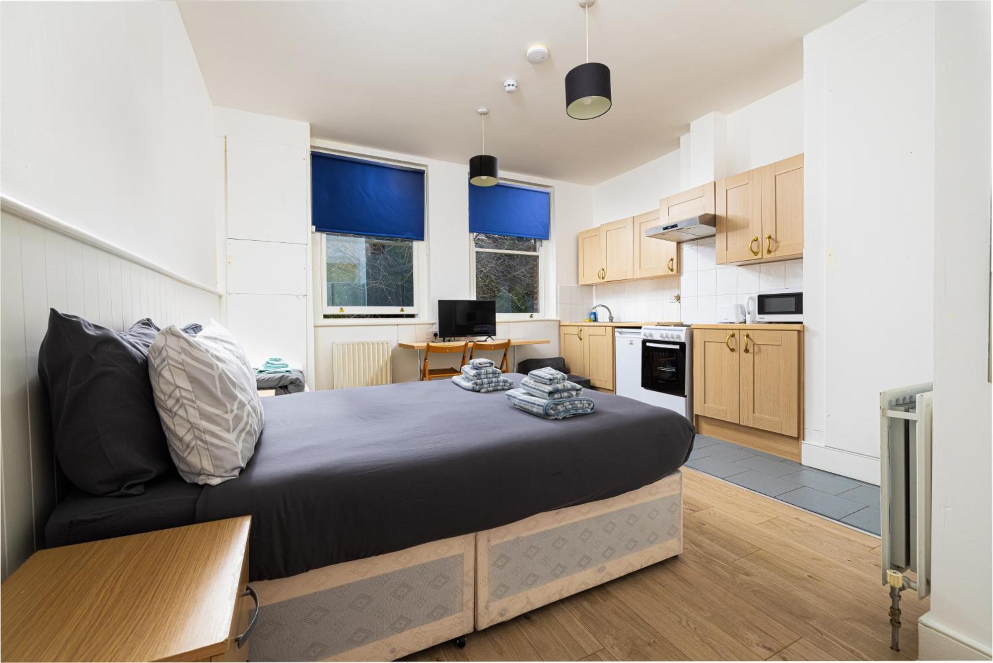 Large On Finchley Road 10 Appartement Londen